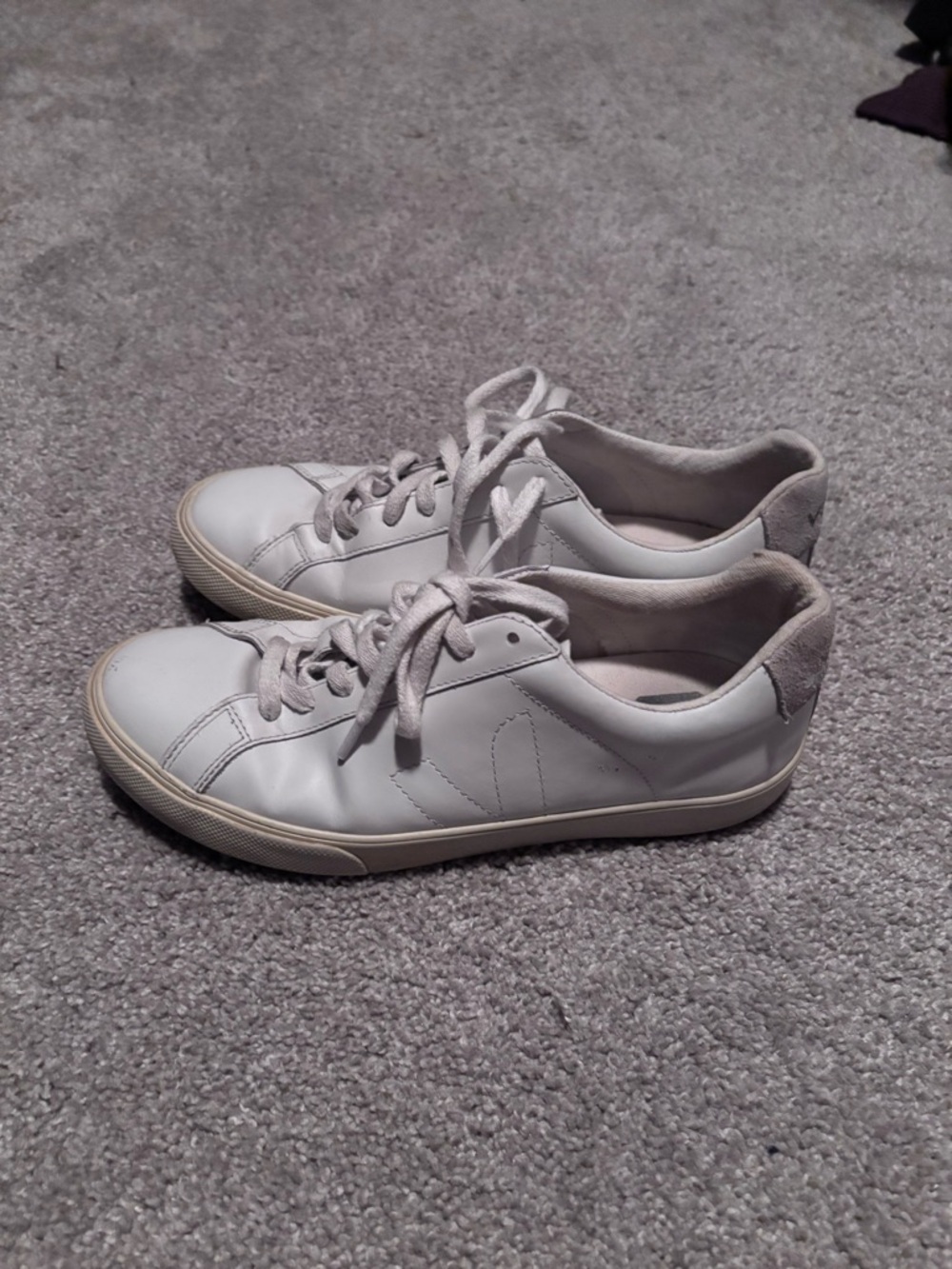 Veja Esplar Leather Sneakers